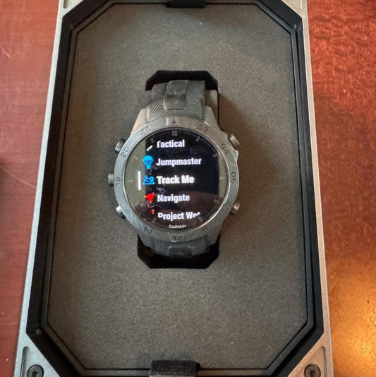 Garmin MARQ Commander (Gen 2) Modern Tool Watch Carbon Edition